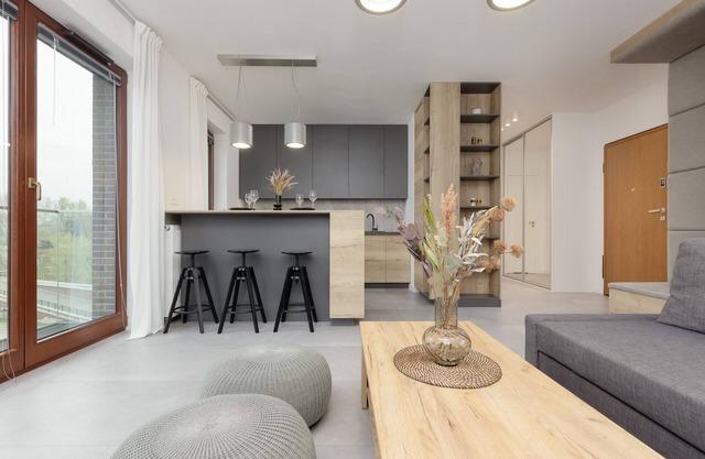 Okrzei 8 2 Balconies by Renters