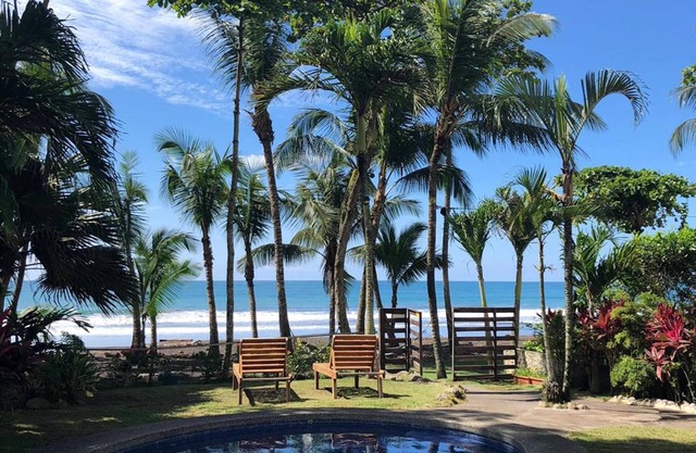 Ola Bonita BeachFront Apart Hotel