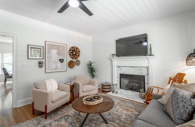 Oliver`s Landing | Walking Distance from Downtown!! | 3 Bed, 2.5 Bath