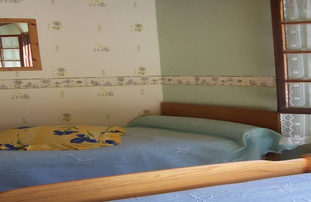 En el 1er piso de la casa de los propietarios.
