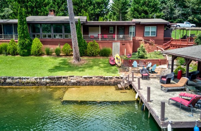 On The Lake - Main House