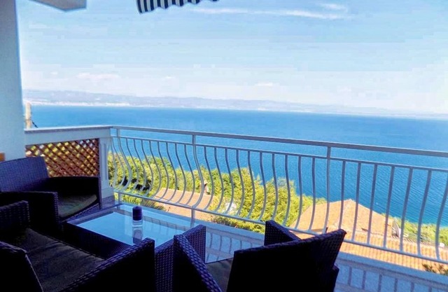 Apartamento de una habitación con terraza y vista al mar Moscenice, Opatija (A-7689-c)