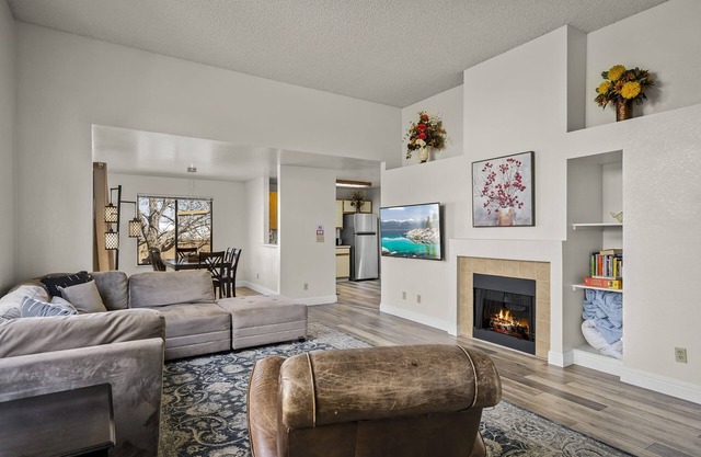 One Level Newly Remodeled Home Mins Downtown
