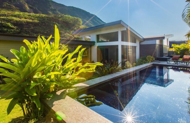 * 15% de descuento en estancias ahora-8/31 * Hale Laulea - ¡Escapada de estilo ejecutivo contemporáneo hawaiano!