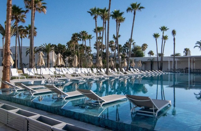 One Resort Premium