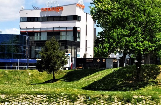 Orange Hotel