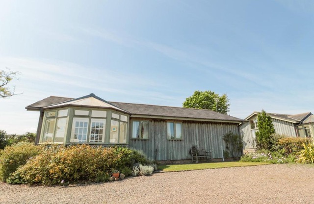 Orchard Lodge