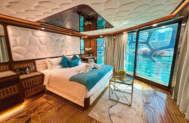 Orchid Overnight Superyacht