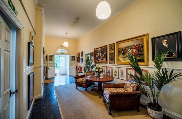 Orange Blossom / 3-bed home on Osea Island, Essex