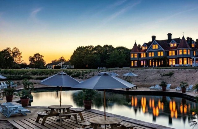 Manor House / 10-bed home on Osea Island, Essex