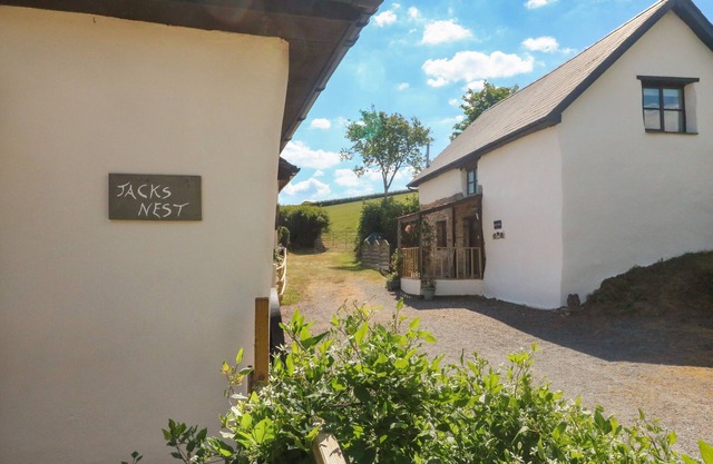 Nido de búho, MOLTON DEL SUR