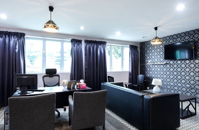 OYO 1231 Ar Rayyan Boutique Hotel