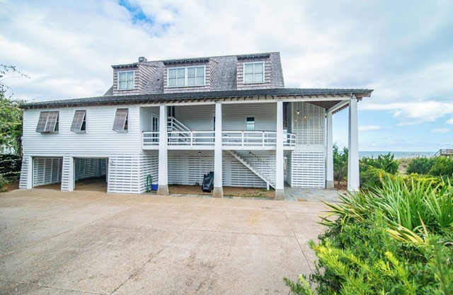 ¡Nuevo en el programa de alquiler 4BR Oceanfront Beach Home Grand Porch y más!
