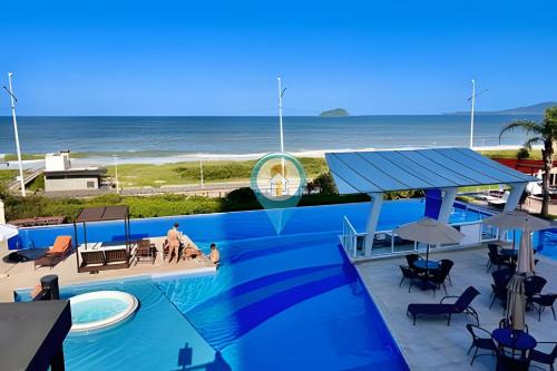 Pé na Areia Vista Mar Beto Carrero e Férias
