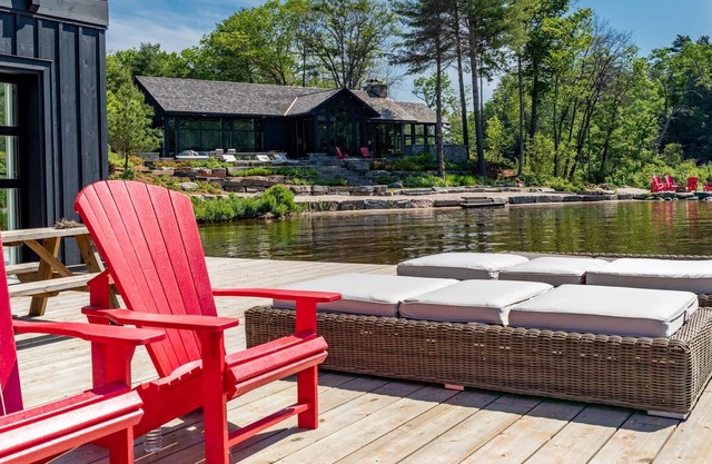 Palaciego y privado 6 Dormitorio | 5 Baños Lago Rosseau! Puestas de sol!