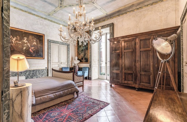Palazzo Doria Suite