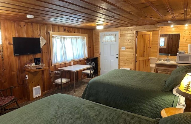 Palisades Cabin #2