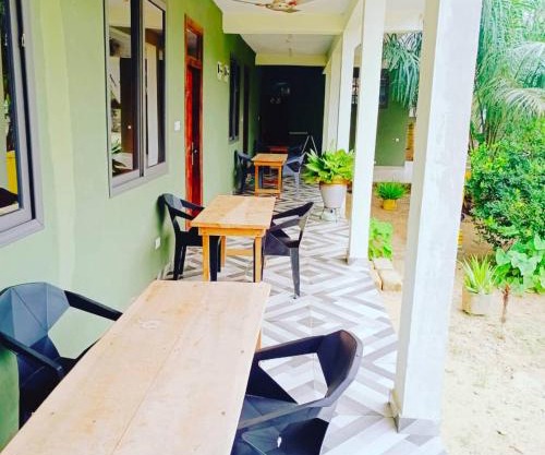 Palm Grove lodge,Busua