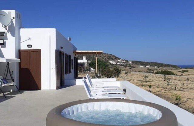 Panoramic house A house in nature with an amazing sea view, in milos island!