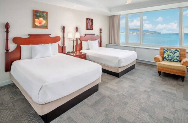 Panoramic Oceanfront Room | Family and Friends Retreat | Outdoor Pool Access