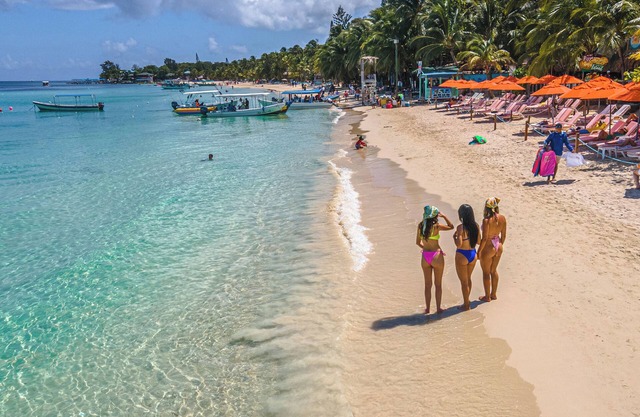 Paradise Beach Hotel & Resort