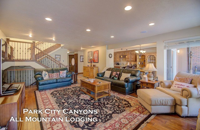 Park West Town Home 1676 3 Bedroom 2.5 Bath with Private Hot Tub