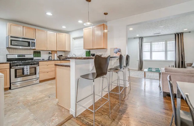 ¡NUEVO! JEFFERSON PARK GREEN COTTAGE - 15 MINUTOS EN EL CENTRO Y AEROPUERTO + ESTACIONAMIENTO GRATUITO!