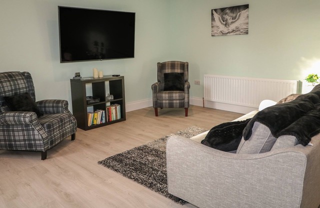 PARKVIEW APARTMENT KILLEAVY, pet friendly in Newry, Northern Ireland