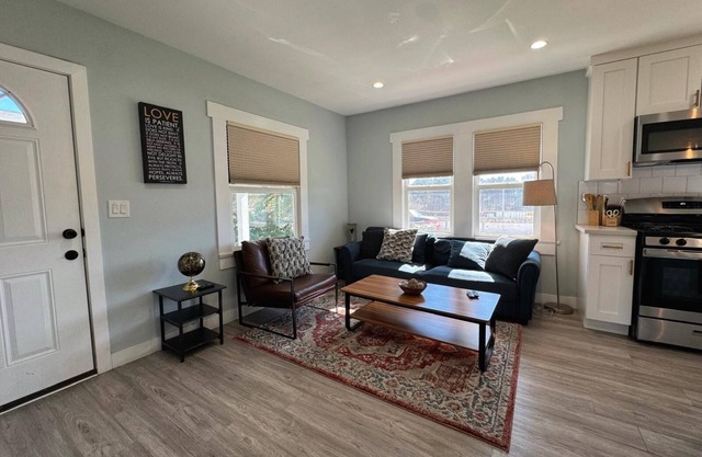 ★ Pasadena 2B/2B fully remodeled with 2 parking ★
