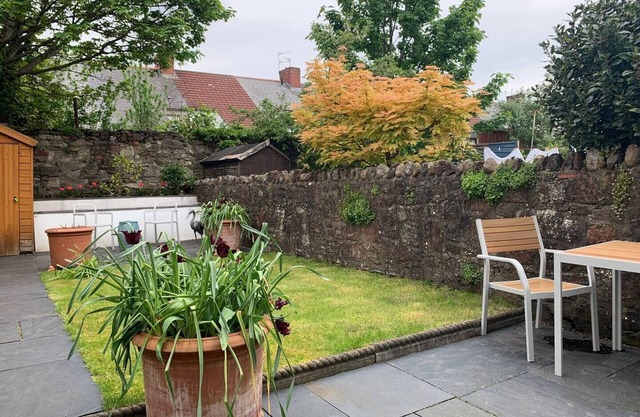 Pass the Keys | Beautiful Edwardian 2 Bedroom House with Parking