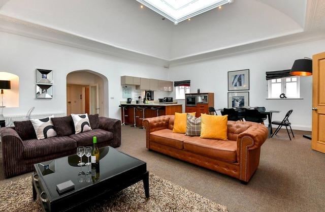 Pass the Keys | Beautiful 3 bedroom apartment!