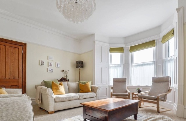 Pass the Keys | Luxury 7 Bed Beachfront Victorian Terrace House