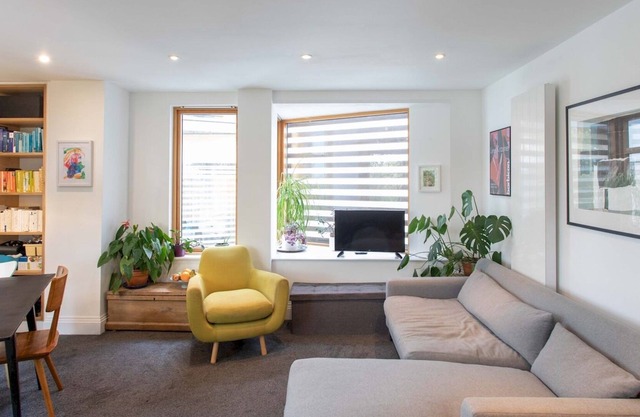 Pass the Keys | Spacious 2BR Waterside Views
