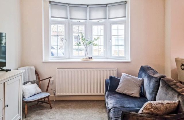 Pass the Keys | Stylish Duplex in the heart of Barnes