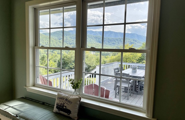 Peace Of Paradise 2 Bedroom Home by RedAwning