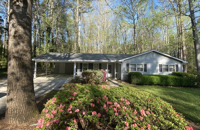 Peaceful and Relaxing Home in Conyers