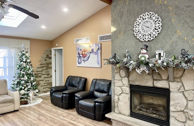 Hermosa y tranquila casa 4BDR con bañera de hidromasaje, piscina privada.