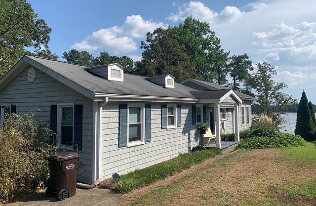 Peaceful Lakefront Family-Friendly Home - Available for US Open in Pinehurst NC!