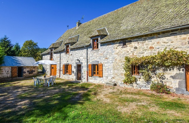 Casa Vacacional en Oradour con Terraza
