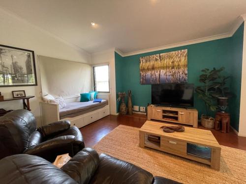 Peaceful, spacious hideaway