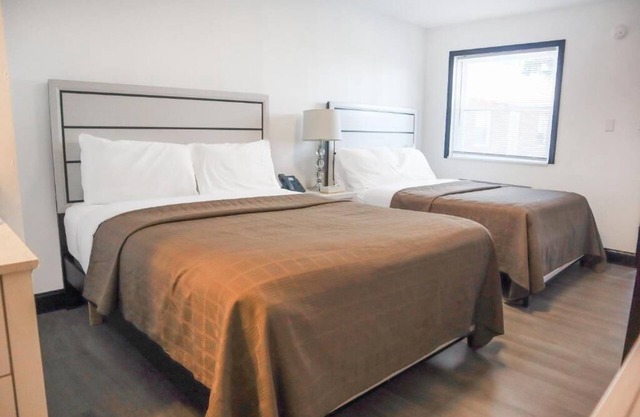 Peaceful Stay near Rockvale Outlets w/ Parking Available on Site