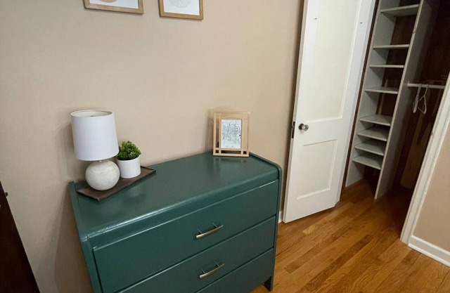 Peaceful & Stylish 2 bedroom Beauty-Entire Home