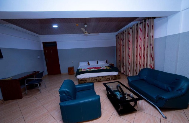 Pemicsa Hotel Accra