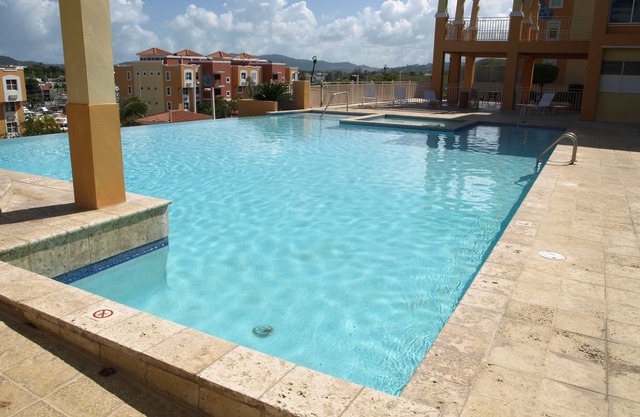PENTHOUSE CONDO | HERMOSA | 3 CAMAS | 3 BAÑOS | 2 NIVELES | VISTAS MAGNÍFICAS