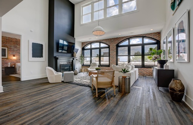 Penthouse w Rooftop, Private Chef, Secure Parking