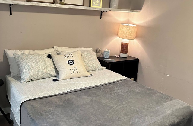 Perfect Pensacola Pad