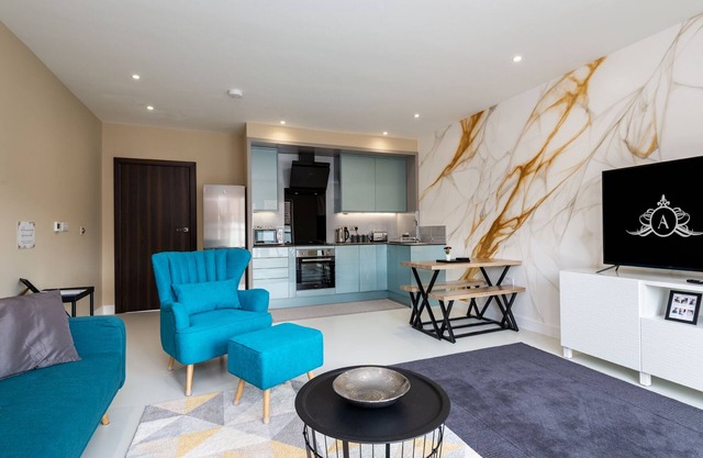 Perfect Work Base Modern, Calm, and Convenient