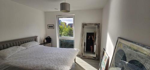Perfectly located, bright apartment