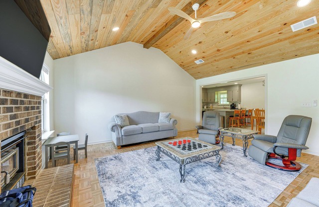 Perry Family Home on 2 Acres w/ Private Pool