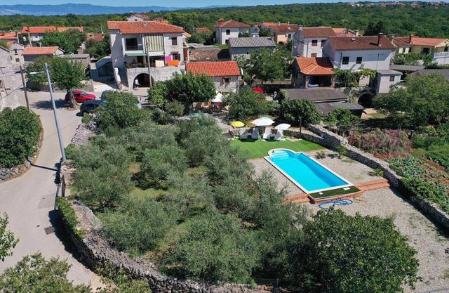 Holiday Home Lara in Brzac